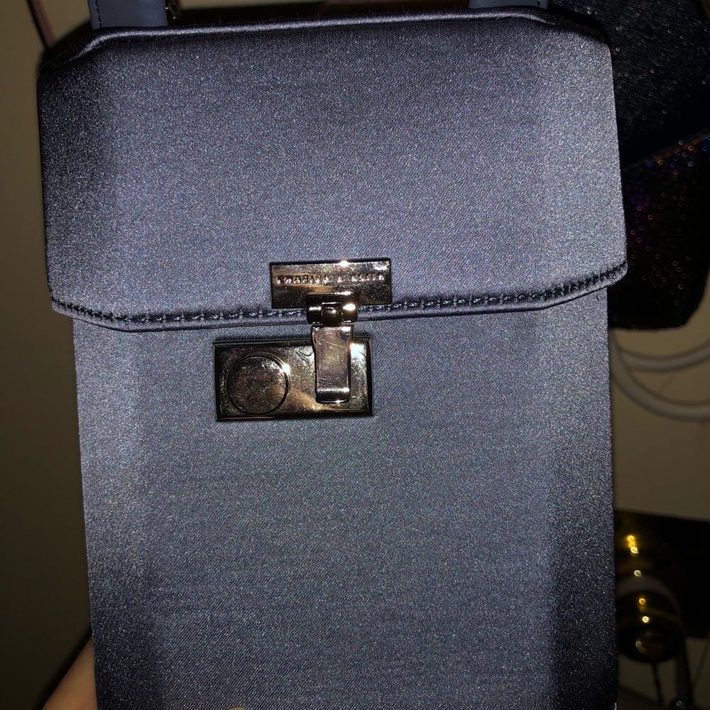 Charles&Keith - Picture 2 of 5